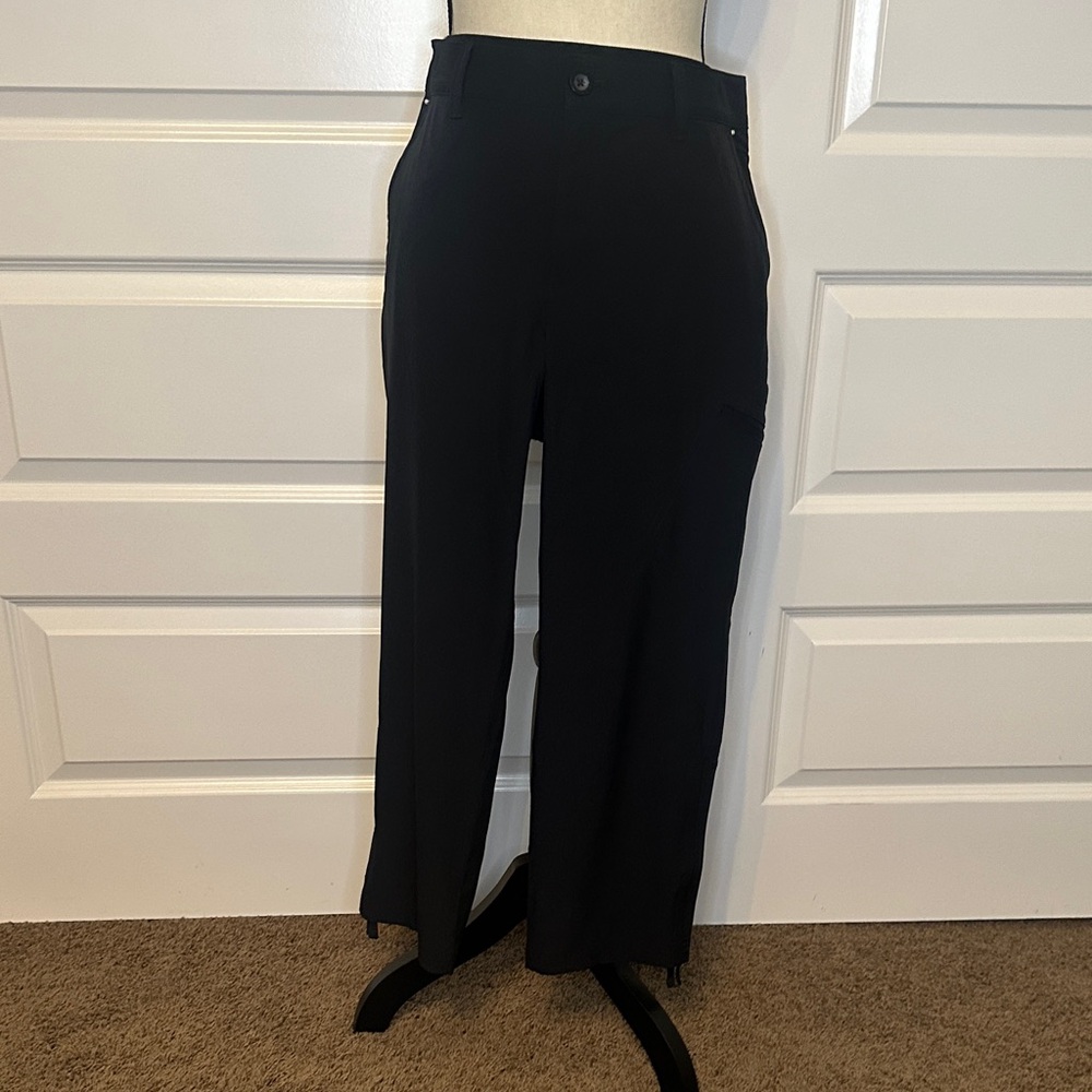 Eddie Bauer Women's Black Capris